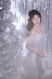 爱上女朋友的闺蜜