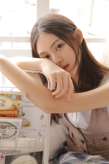 女士开襟乳液狂飙