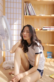 女朋友的丰满吗米